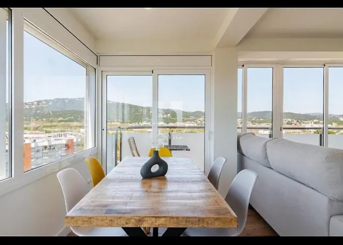 Playa Y Centro Comercial *